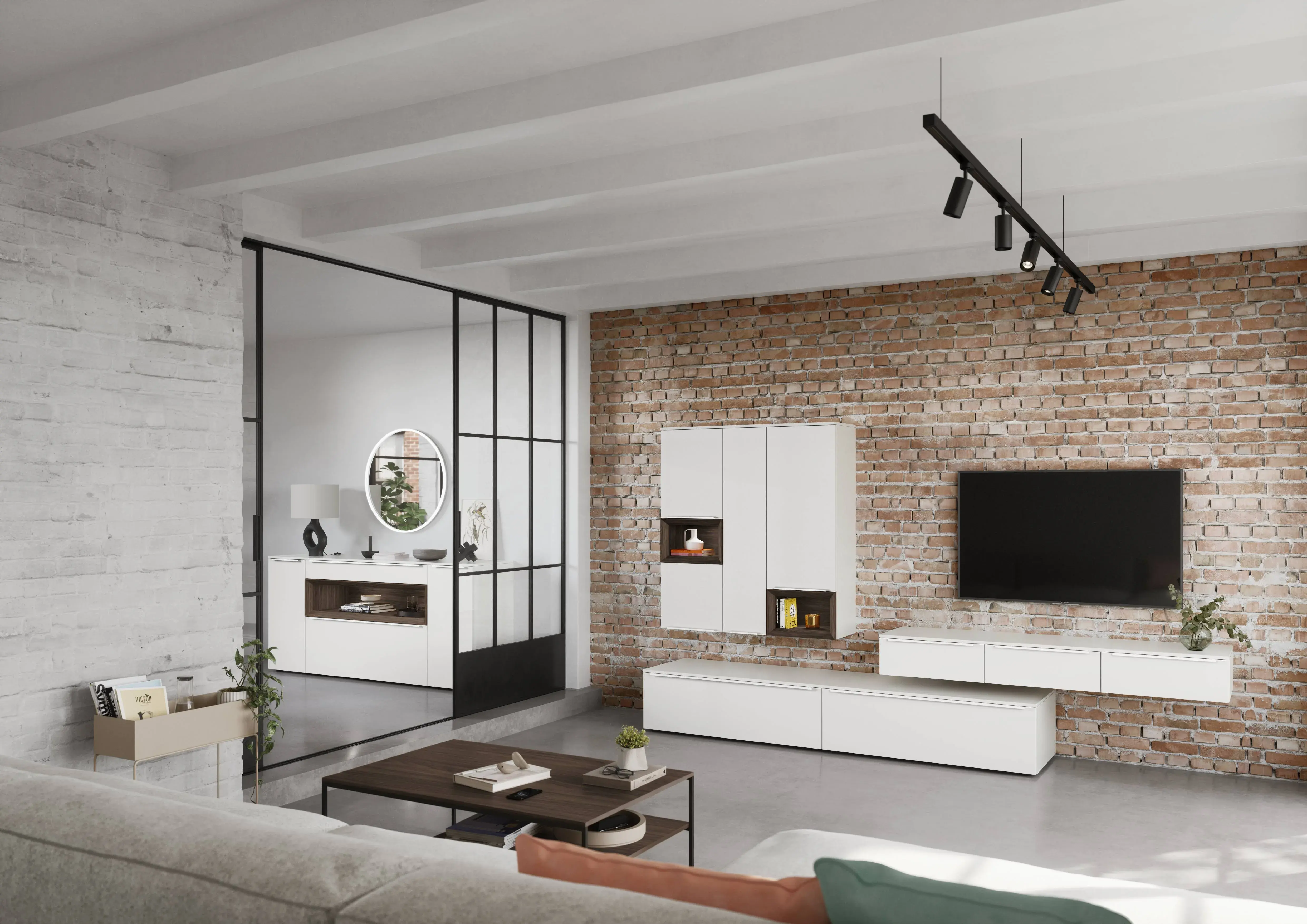 Modernes Wohnzimmer mit weißer Wohnwand, TV-Möbeln, Backsteinwand und schwarzen Industrieelementen
